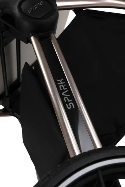 Детская коляска Adamex Spark Special Edition 2 в 1 — фото 15