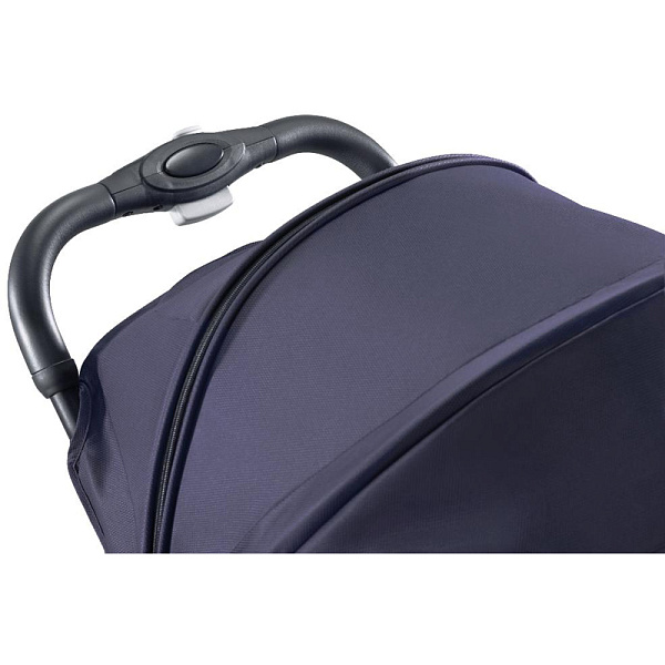 Детская прогулочная коляска Inglesina Quid с накидкой для ног фото 6