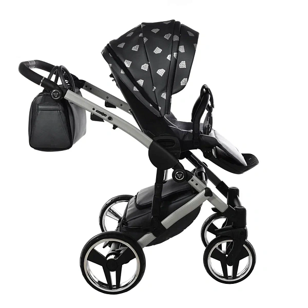 Детская коляска Junama Glow V2 3 в 1 на серебряной раме фото 12