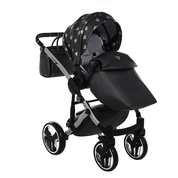 Детская коляска Junama Glow V2 2 в 1 на серебряной раме фото 21