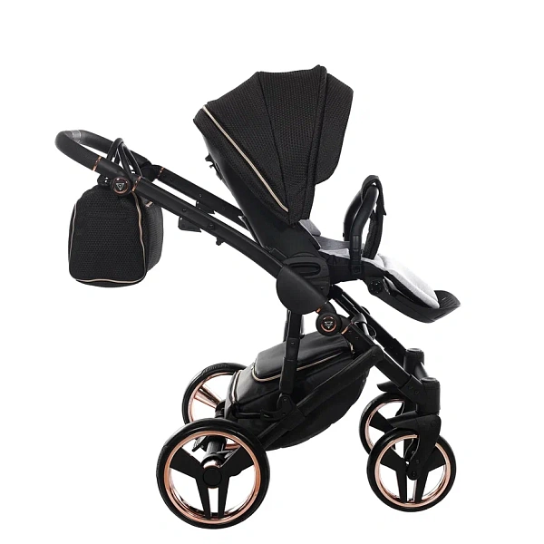 Детская коляска Junama Diamond Mirror Satin V2 3 в 1 на черной раме фото 17