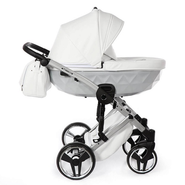Детская коляска Junama Diamond Mirror Satin V2 3 в 1 на серебряной раме фото 4