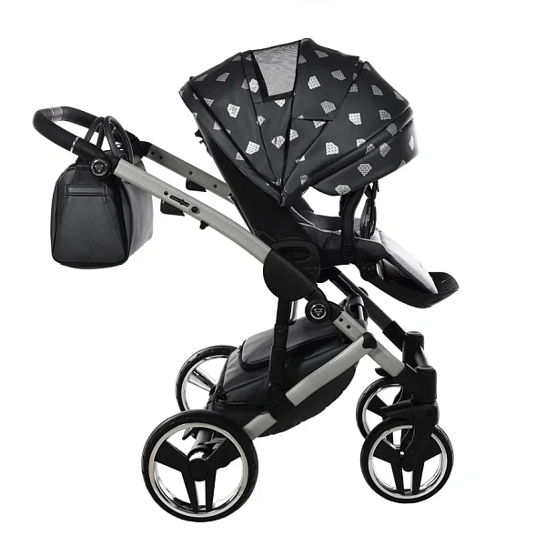 Детская коляска Junama Glow V2 3 в 1 на серебряной раме фото 15