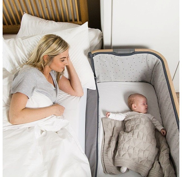 Приставная колыбель Tutti Bambini Cozee с колесами фото 4