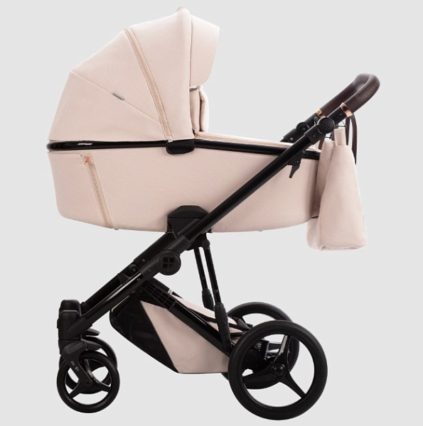 Детская коляска Bebetto Loren Gloss 2 в 1 фото 4