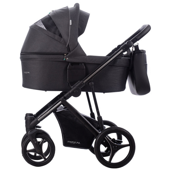 Детская коляска Bebetto Pascal 2 в 1 на черной раме фото 2