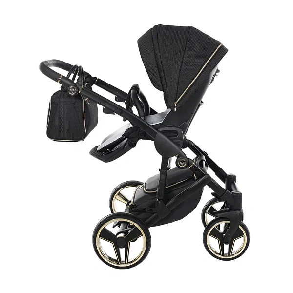 Детская коляска Junama Diamond Mirror V2 3 в 1 на черной раме фото 1