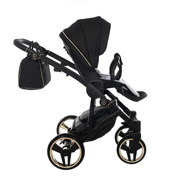 Детская коляска Junama Diamond Mirror Satin V2 2 в 1 на черной раме фото 17